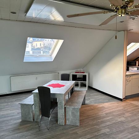 Flacht Monteurwohnung - Ferienwohnung Naehe Limburg An Der Lahn מראה חיצוני תמונה