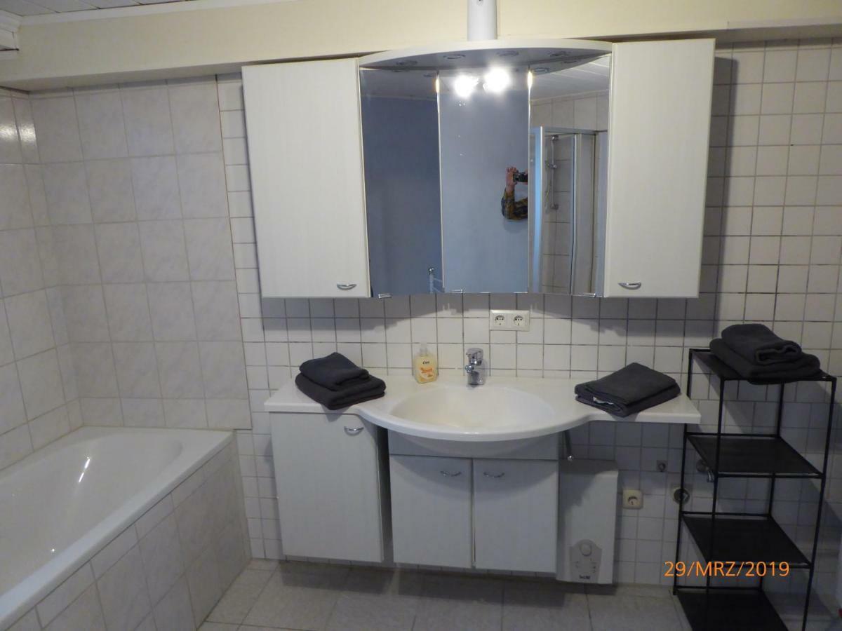 Flacht Monteurwohnung - Ferienwohnung Naehe Limburg An Der Lahn מראה חיצוני תמונה