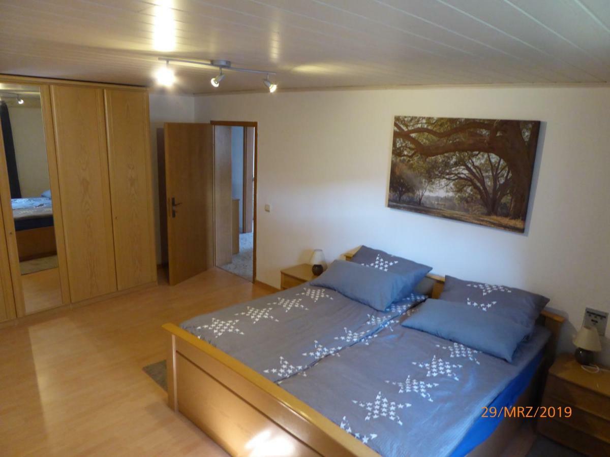 Flacht Monteurwohnung - Ferienwohnung Naehe Limburg An Der Lahn מראה חיצוני תמונה