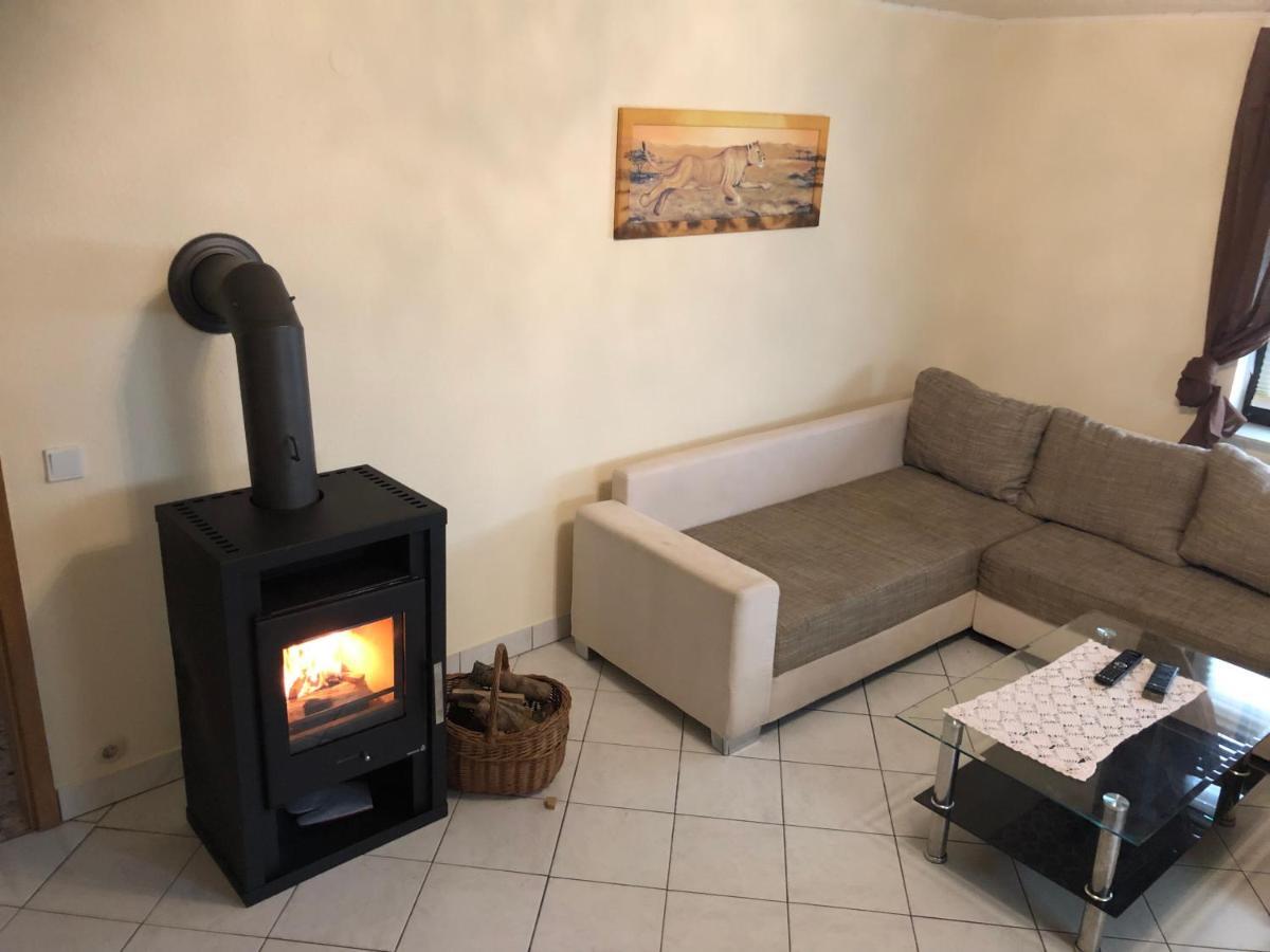 Flacht Monteurwohnung - Ferienwohnung Naehe Limburg An Der Lahn מראה חיצוני תמונה