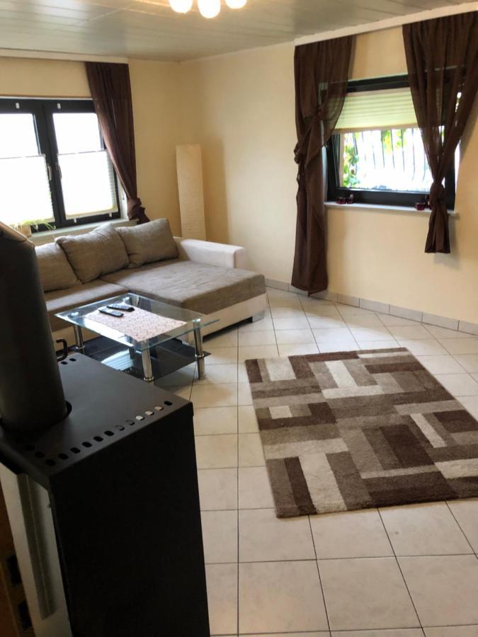 Flacht Monteurwohnung - Ferienwohnung Naehe Limburg An Der Lahn מראה חיצוני תמונה